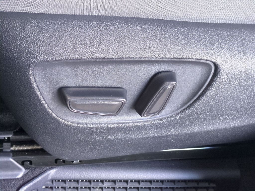 Used 2025 Toyota Sienna Van