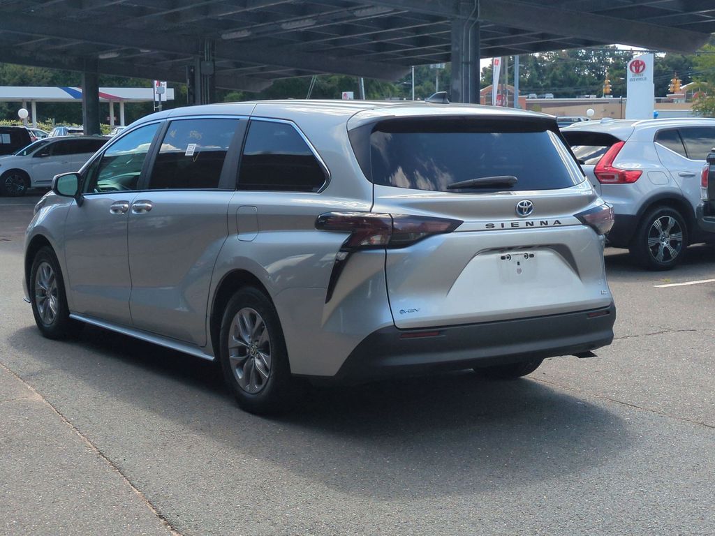Used 2025 Toyota Sienna Van
