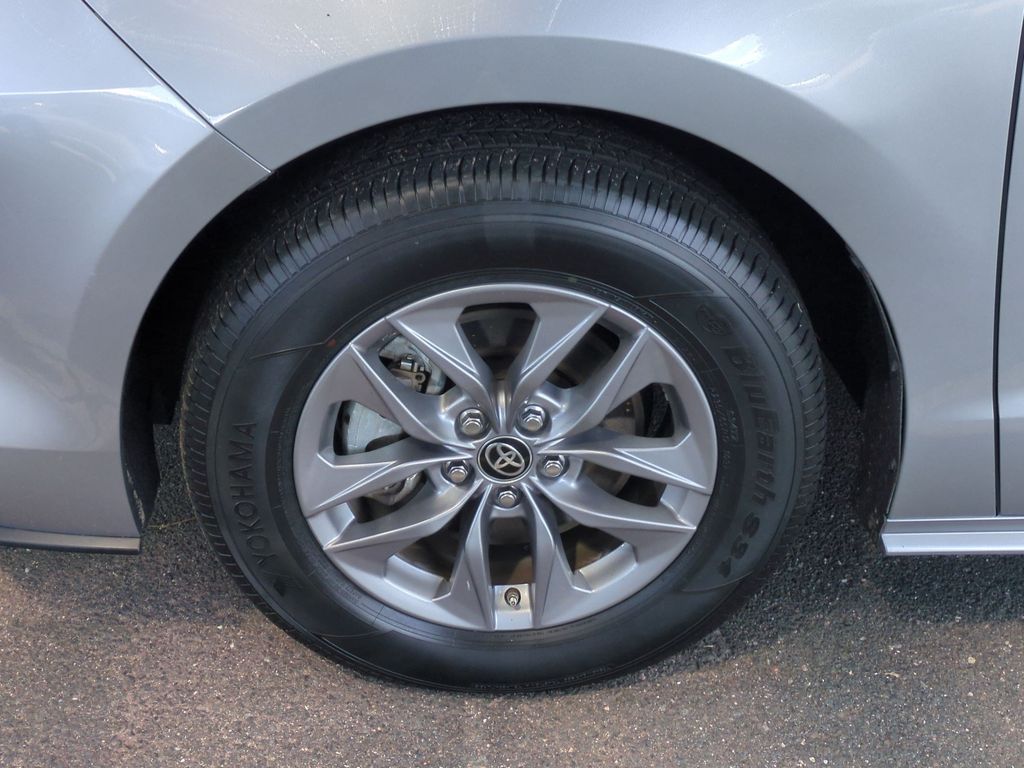 Used 2025 Toyota Sienna Van