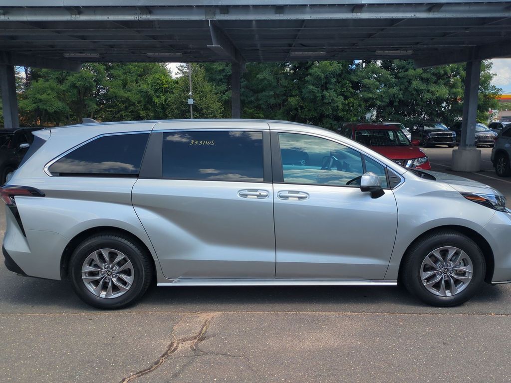 Used 2025 Toyota Sienna Van