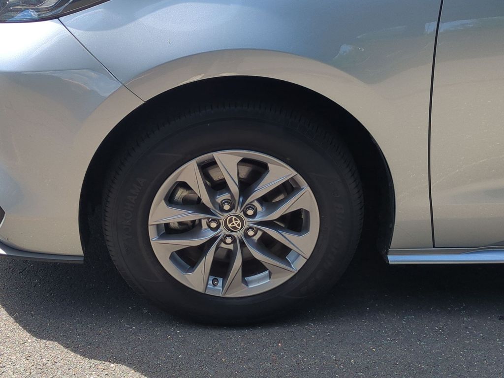 Used 2025 Toyota Sienna Van