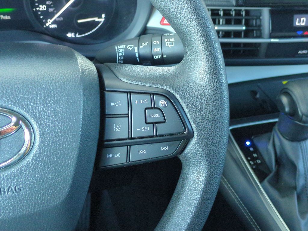 Used 2025 Toyota Sienna Van