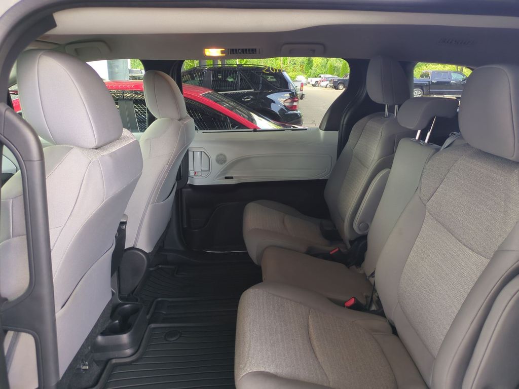 Used 2025 Toyota Sienna Van