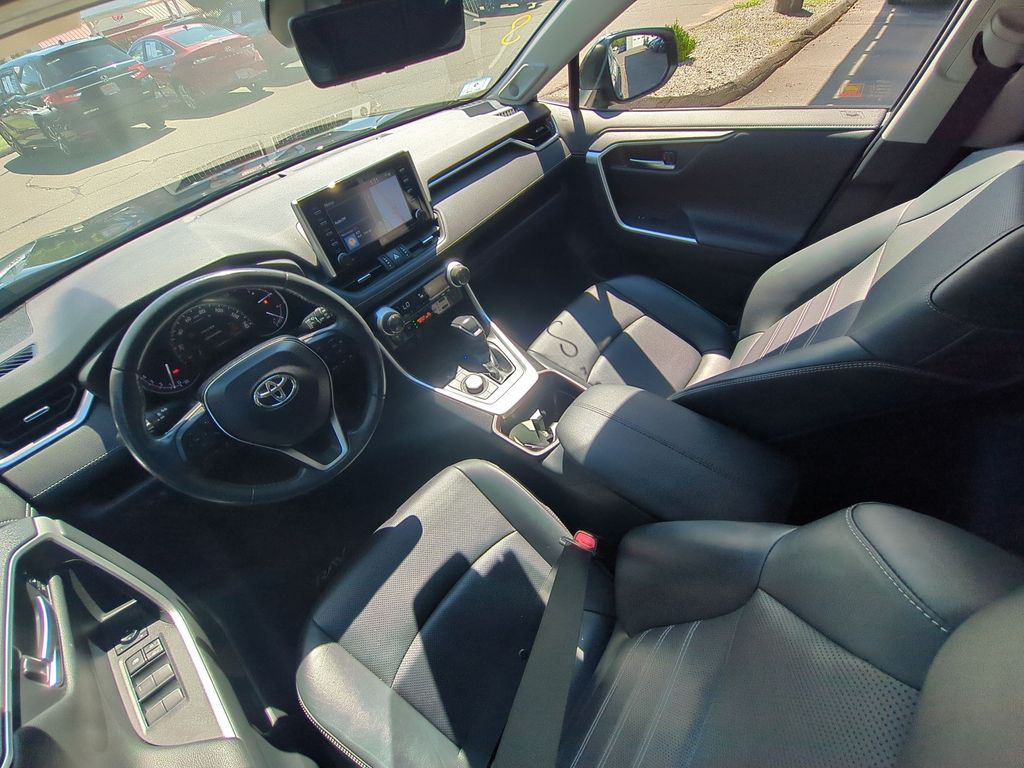 Used 2019 Toyota RAV4 SUV