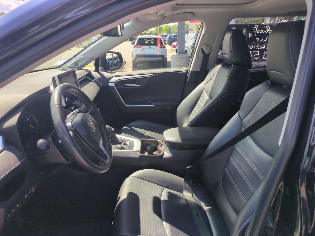 Used 2019 Toyota RAV4 SUV