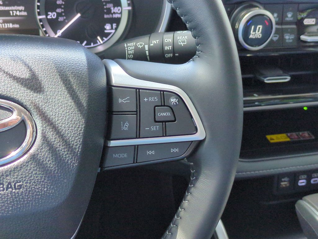 Used 2026 Toyota Highlander SUV