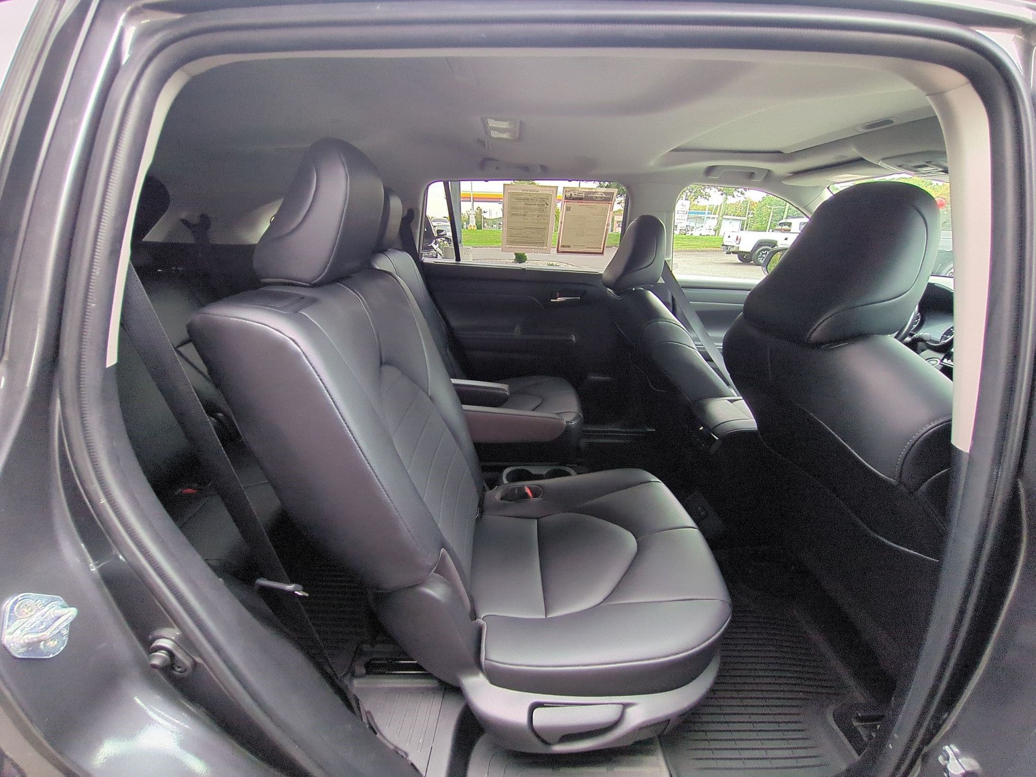Used 2021 Toyota Highlander SUV