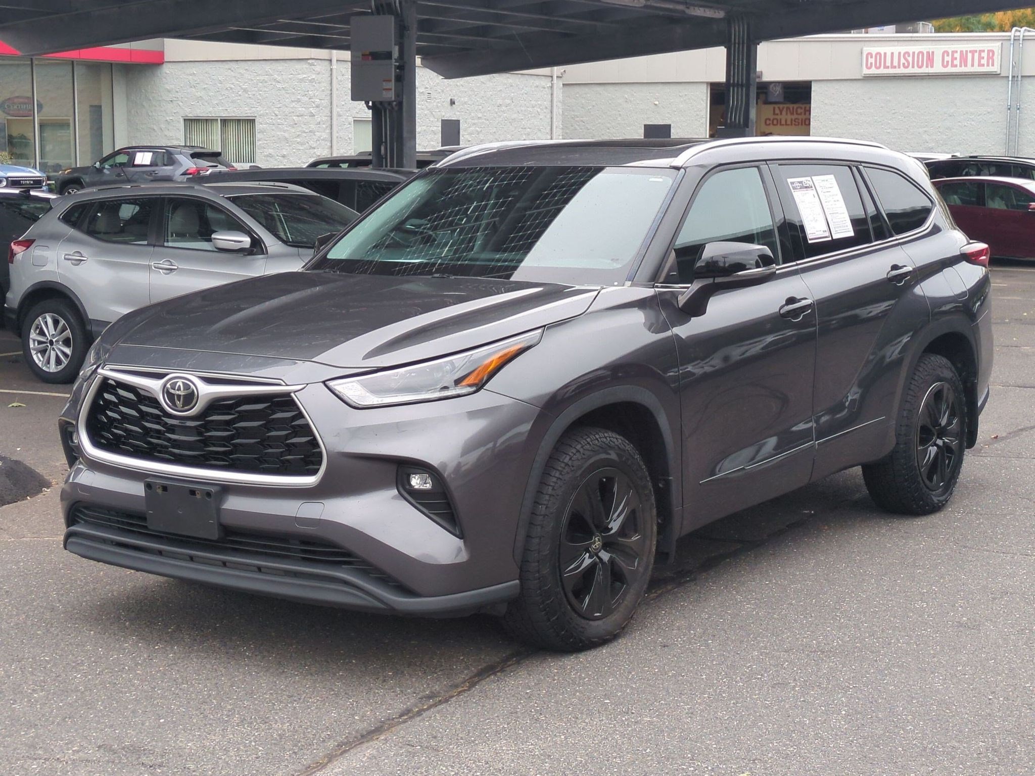 Used 2021 Toyota Highlander SUV