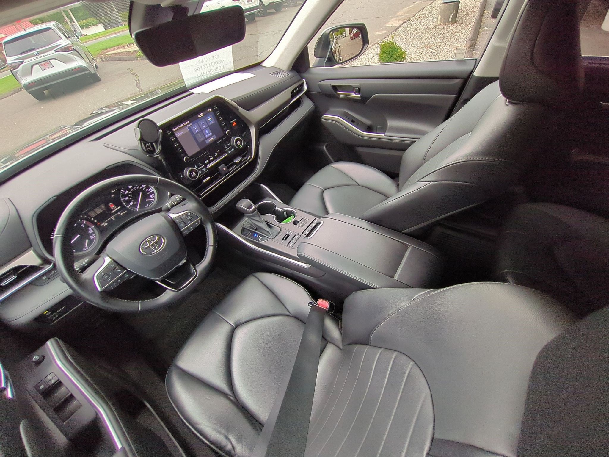 Used 2021 Toyota Highlander SUV
