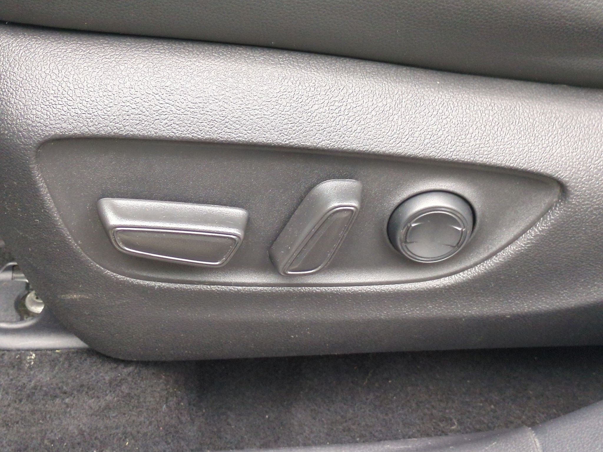 Used 2021 Toyota Highlander SUV