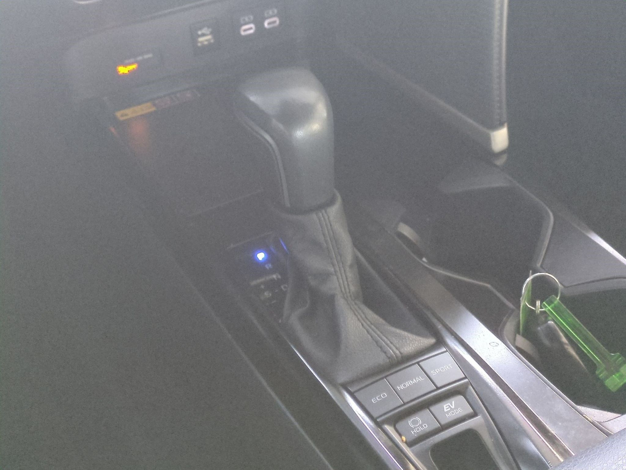 Used 2025 Toyota Camry Hybrid Sedan