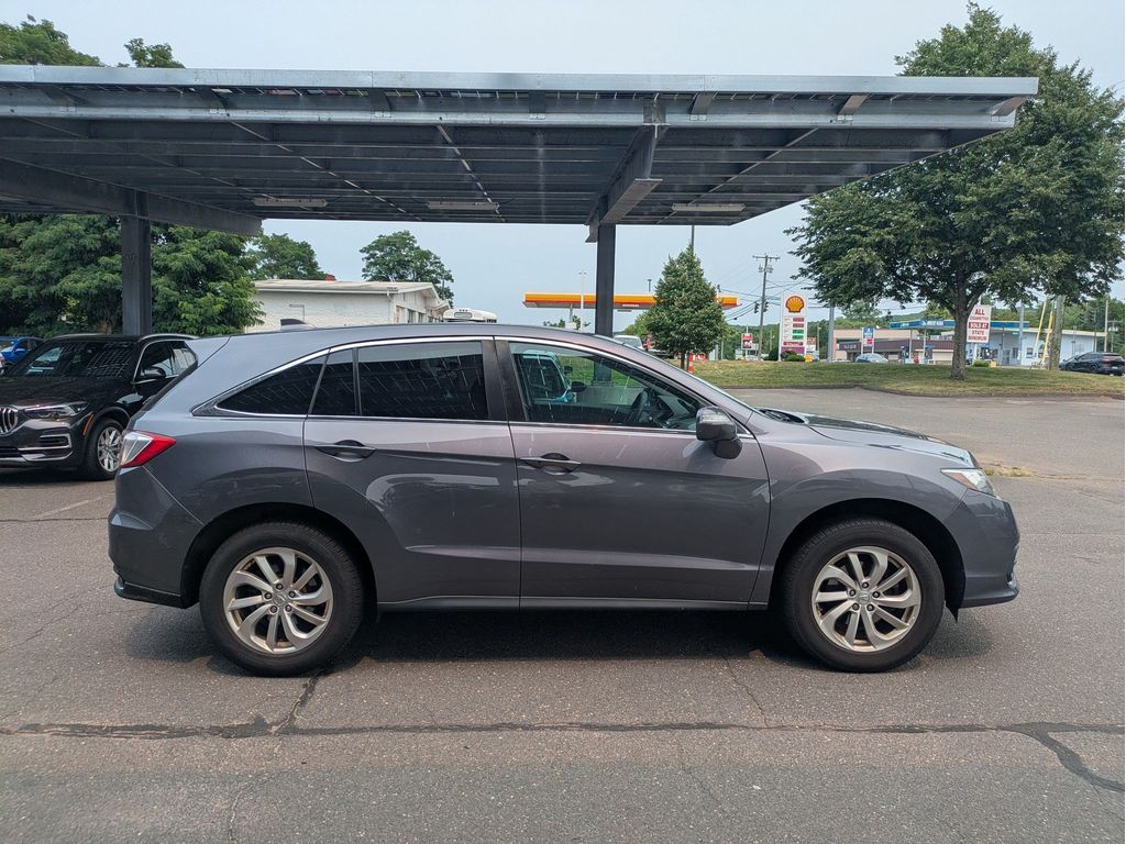 Used 2018 Acura RDX Technology Package with VIN 5J8TB4H56JL013125 for sale in Manchester, CT