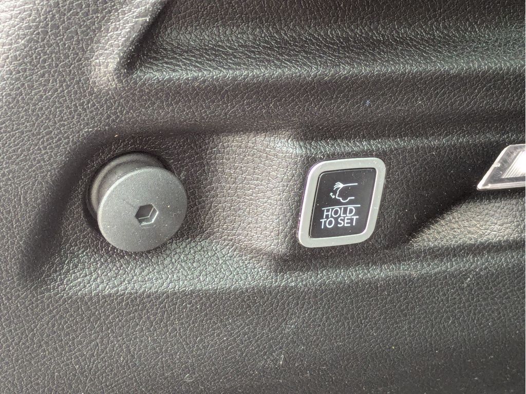 Used 2021 Jeep Grand Cherokee L SUV