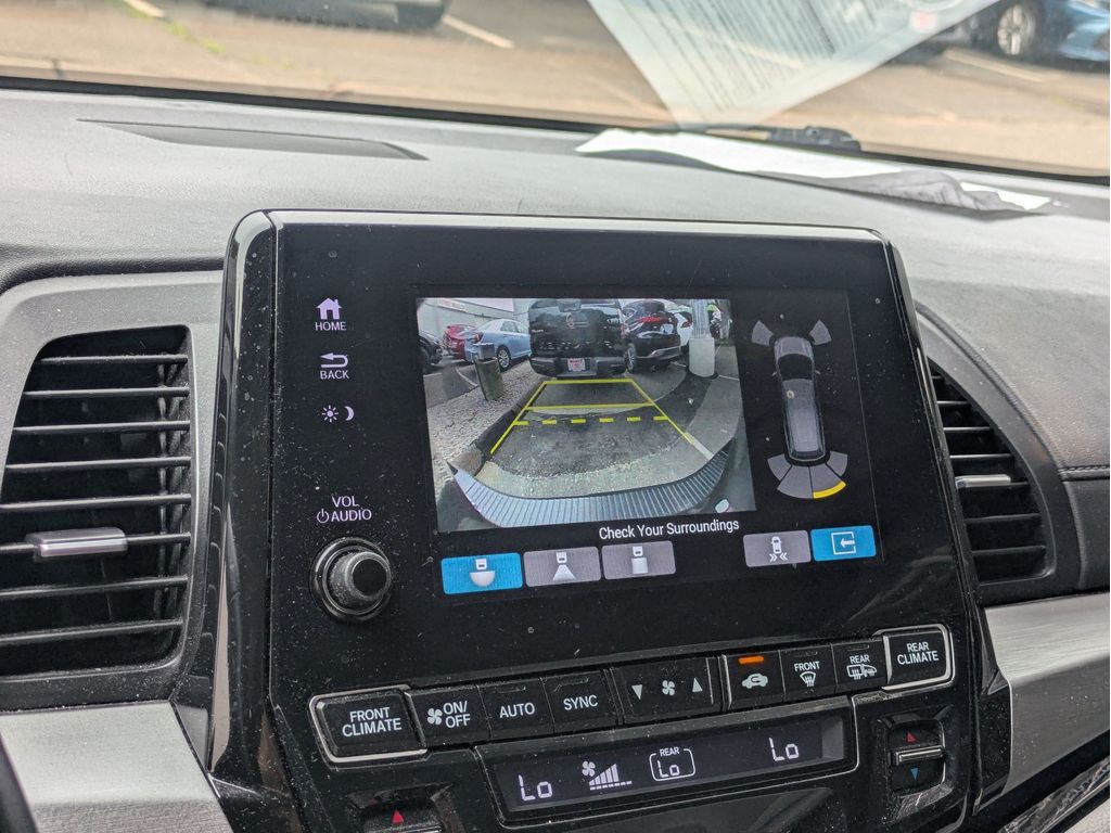 Used 2022 Honda Odyssey Van