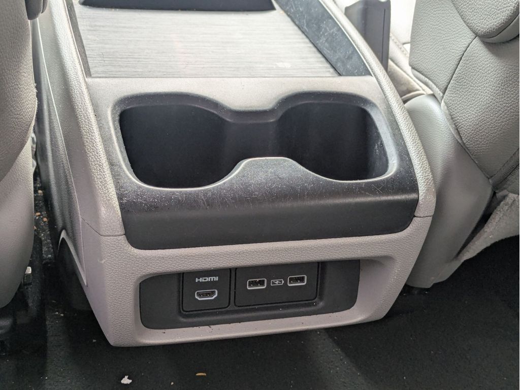 Used 2022 Honda Odyssey Van