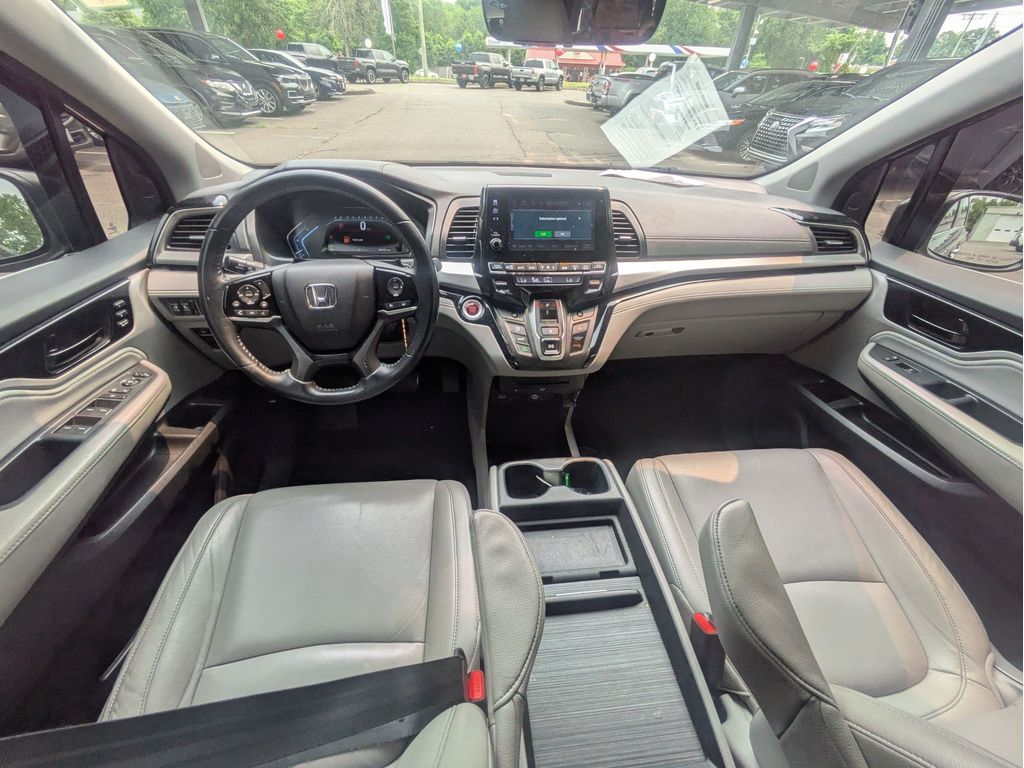 Used 2022 Honda Odyssey Van