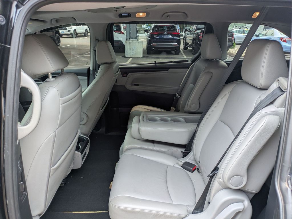 Used 2022 Honda Odyssey Van