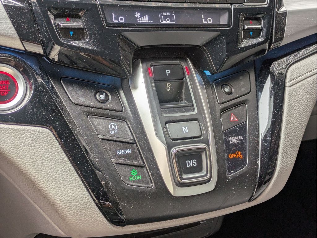 Used 2022 Honda Odyssey Van