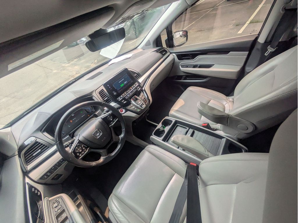 Used 2022 Honda Odyssey Van