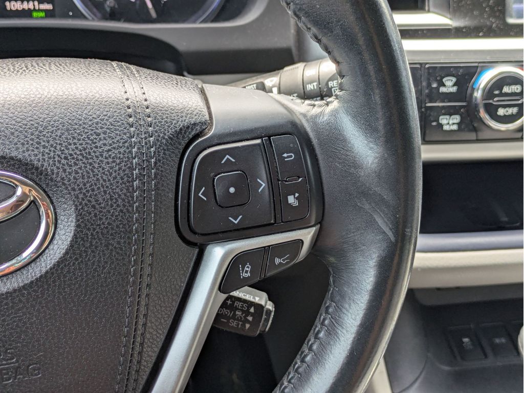 Used 2017 Toyota Highlander SUV