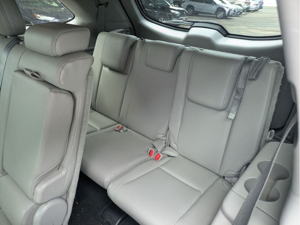 Used 2017 Toyota Highlander SUV