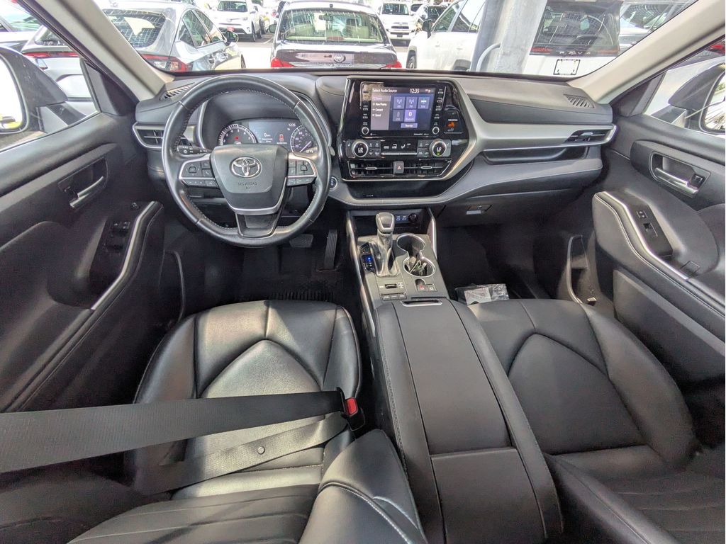 Used 2022 Toyota Highlander SUV
