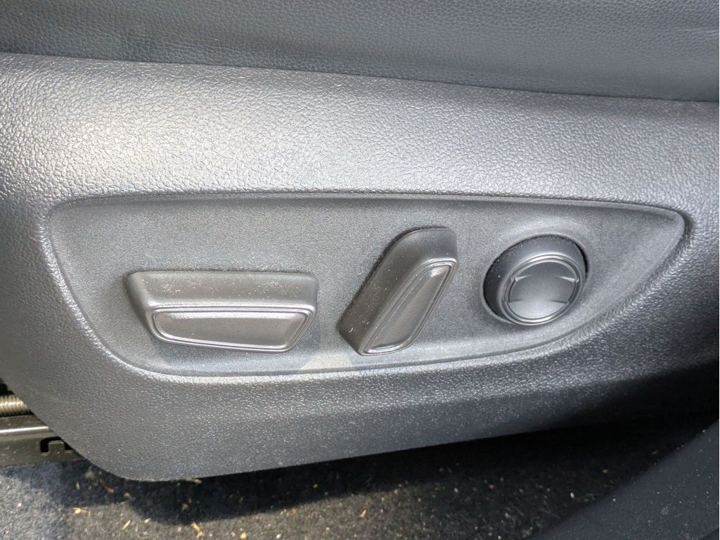 Used 2022 Toyota Highlander SUV