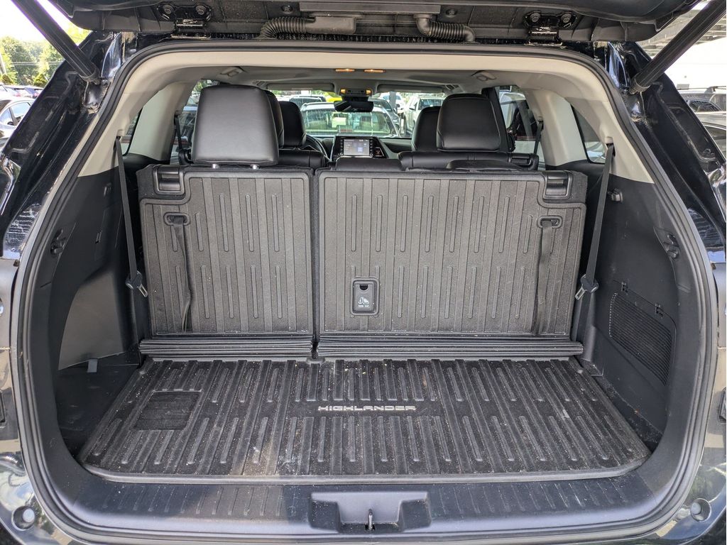Used 2022 Toyota Highlander SUV
