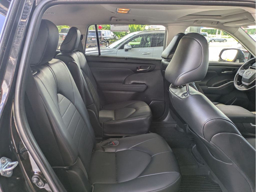 Used 2022 Toyota Highlander SUV