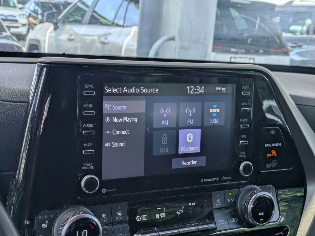 Used 2022 Toyota Highlander SUV