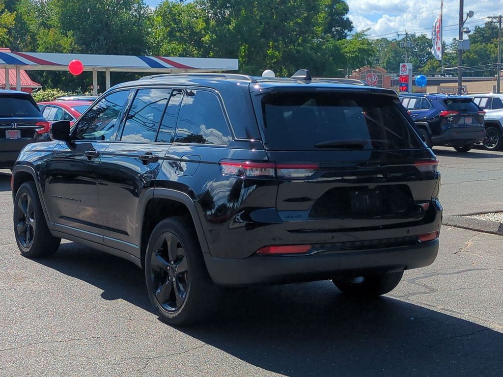 Used 2023 Jeep Grand Cherokee SUV