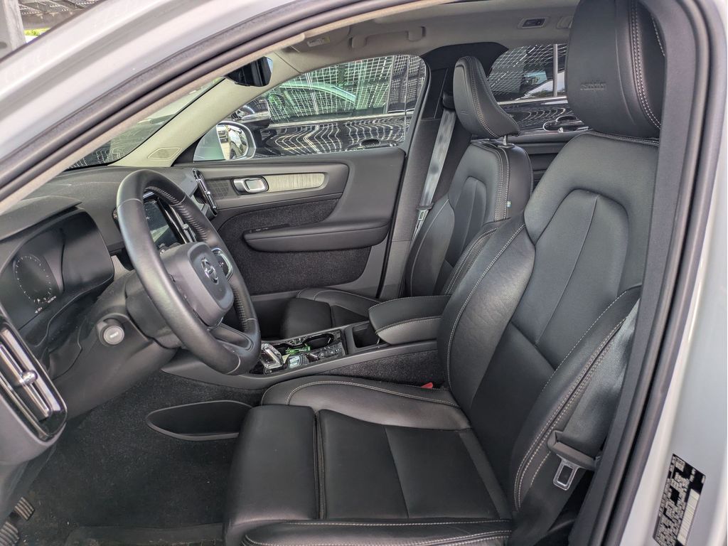 Used 2020 Volvo XC40 T5 SUV