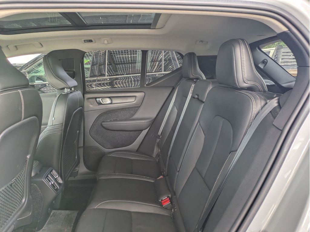 Used 2020 Volvo XC40 T5 SUV