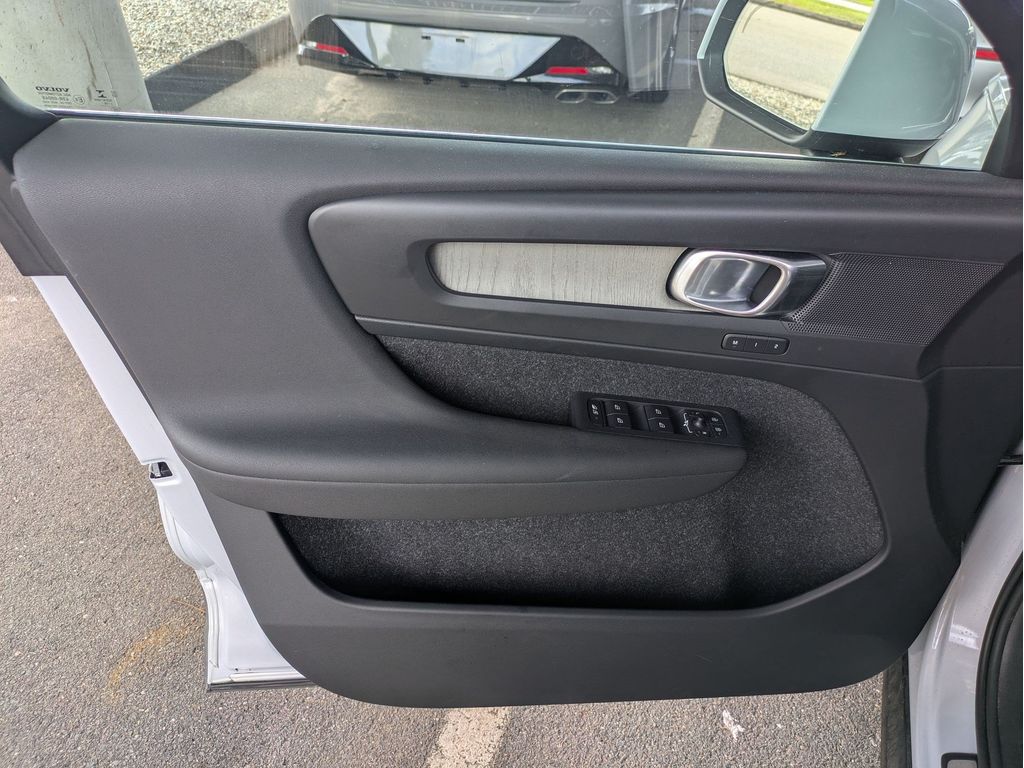 Used 2020 Volvo XC40 T5 SUV