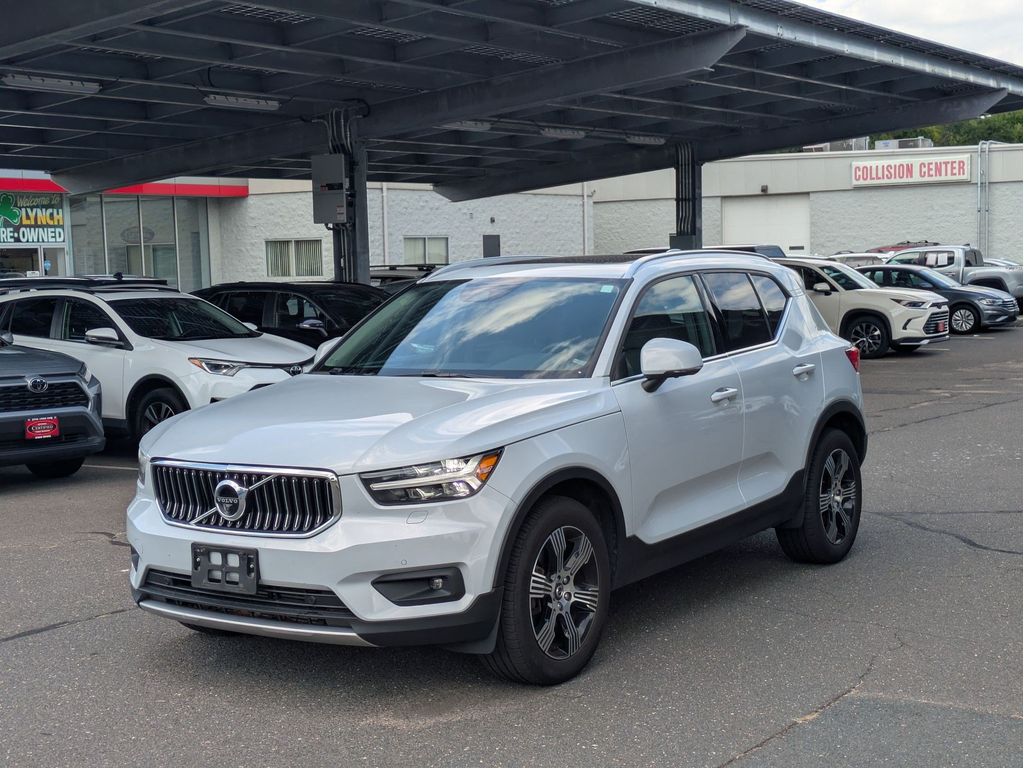 Used 2020 Volvo XC40 T5 SUV