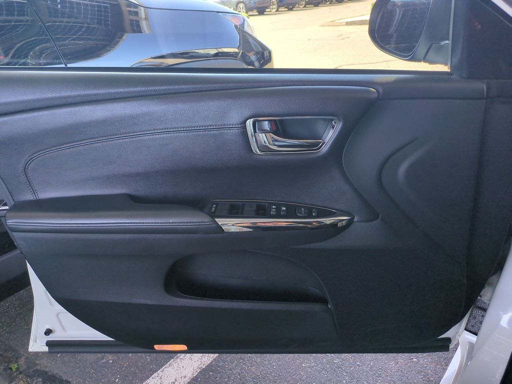 Used 2014 Toyota Avalon Sedan