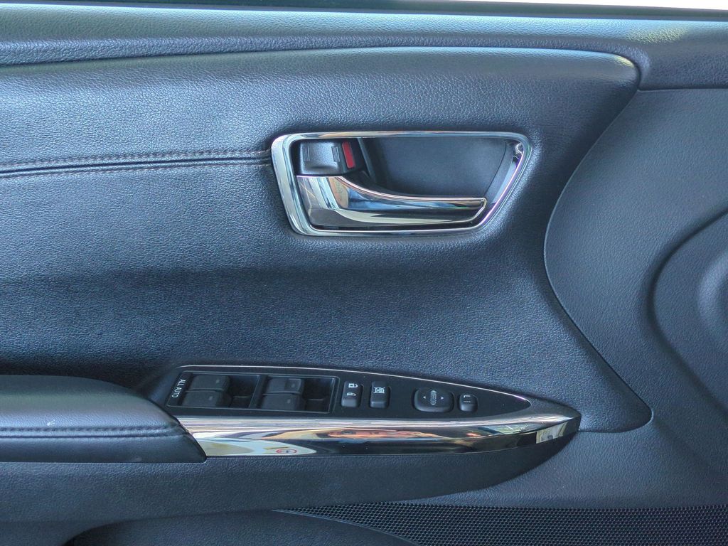 Used 2014 Toyota Avalon Sedan