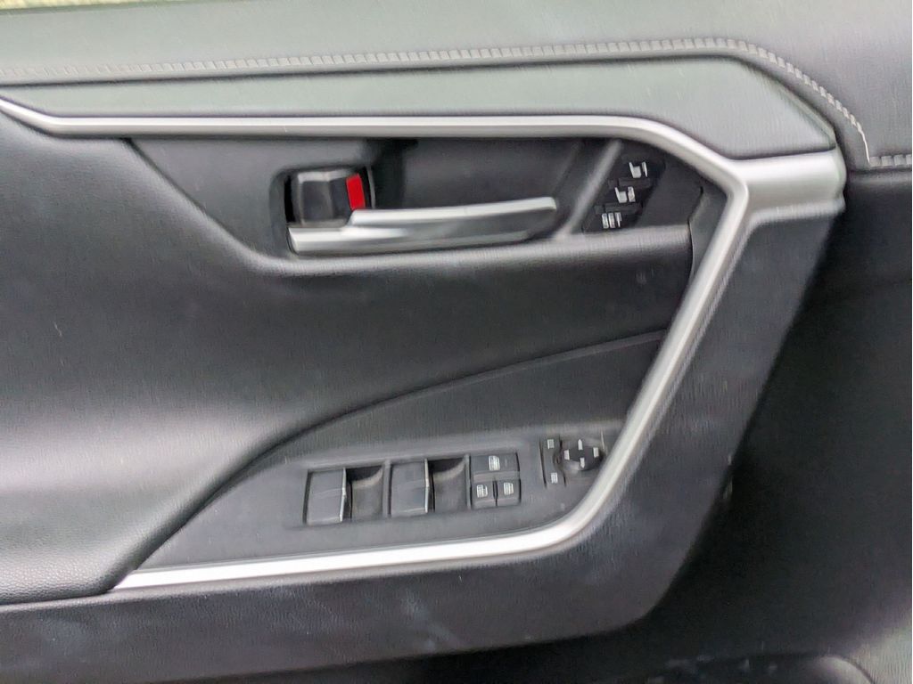 Used 2019 Toyota RAV4 SUV