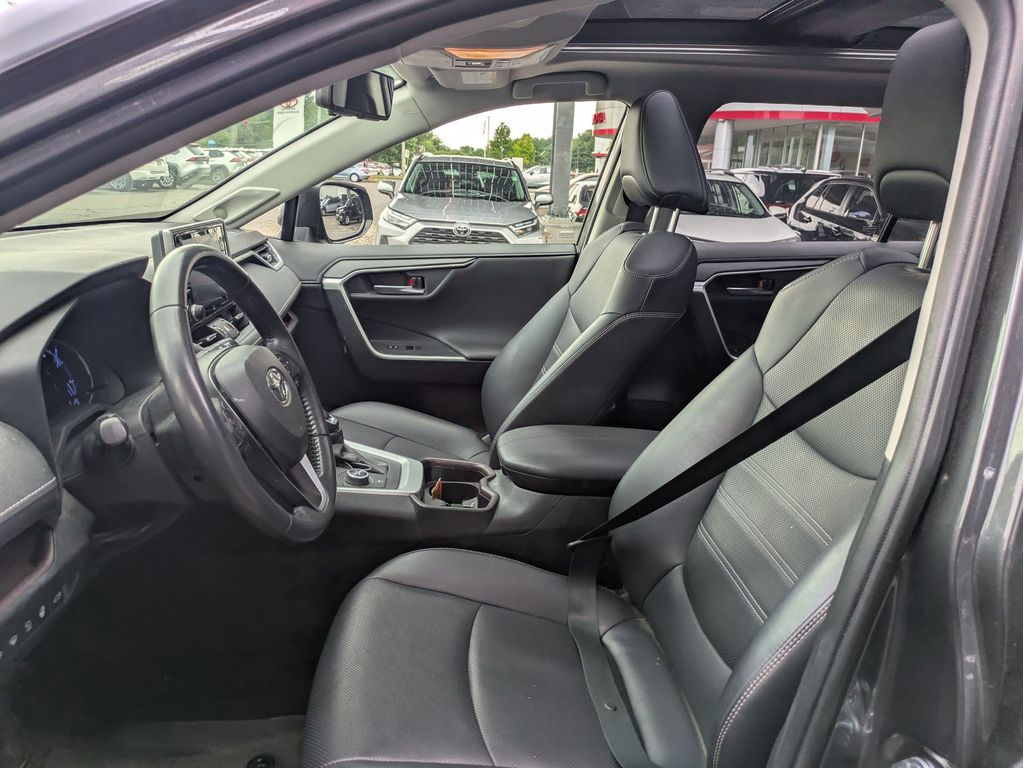 Used 2019 Toyota RAV4 SUV