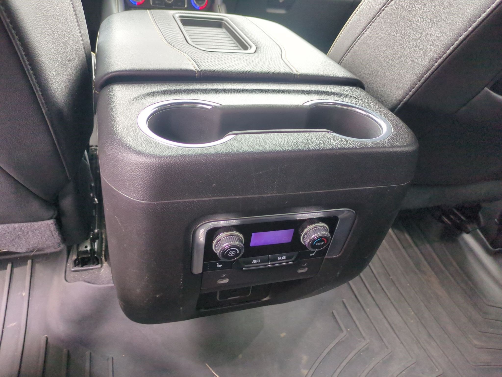 Used 2022 GMC Yukon XL 1500 SUV