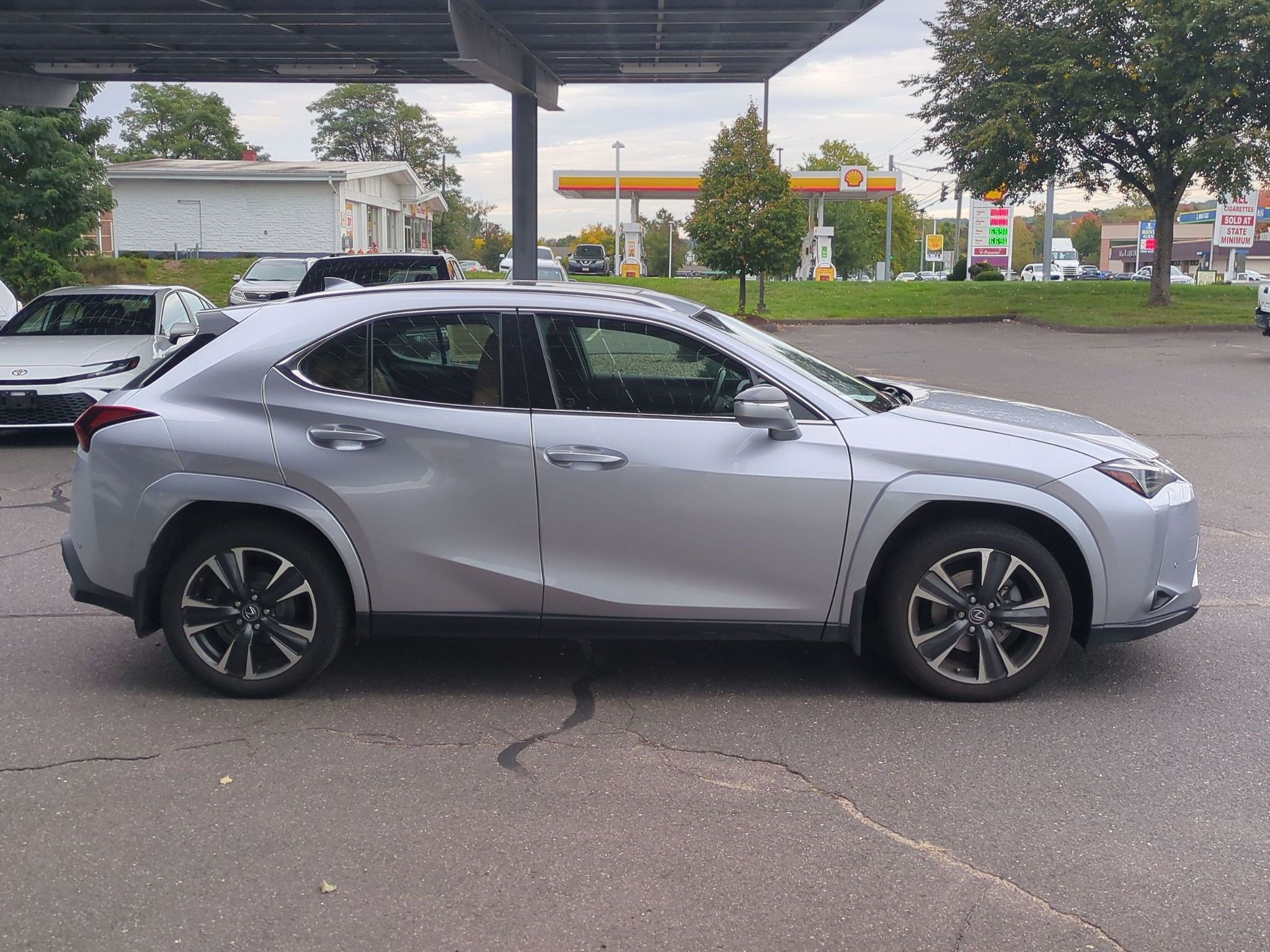 Used 2023 Lexus UX 250h SUV