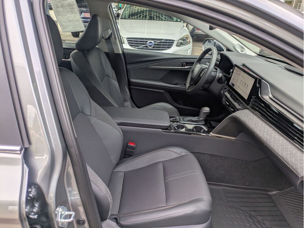 Used 2026 Toyota Camry Hybrid Sedan