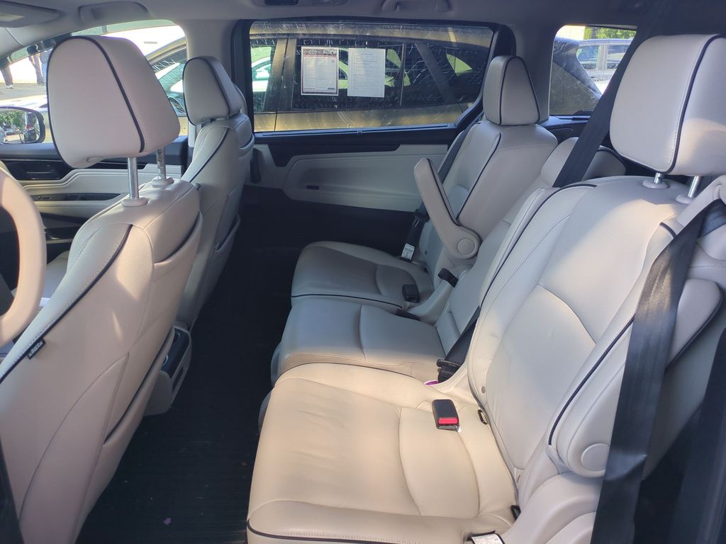 Used 2025 Honda Odyssey Van