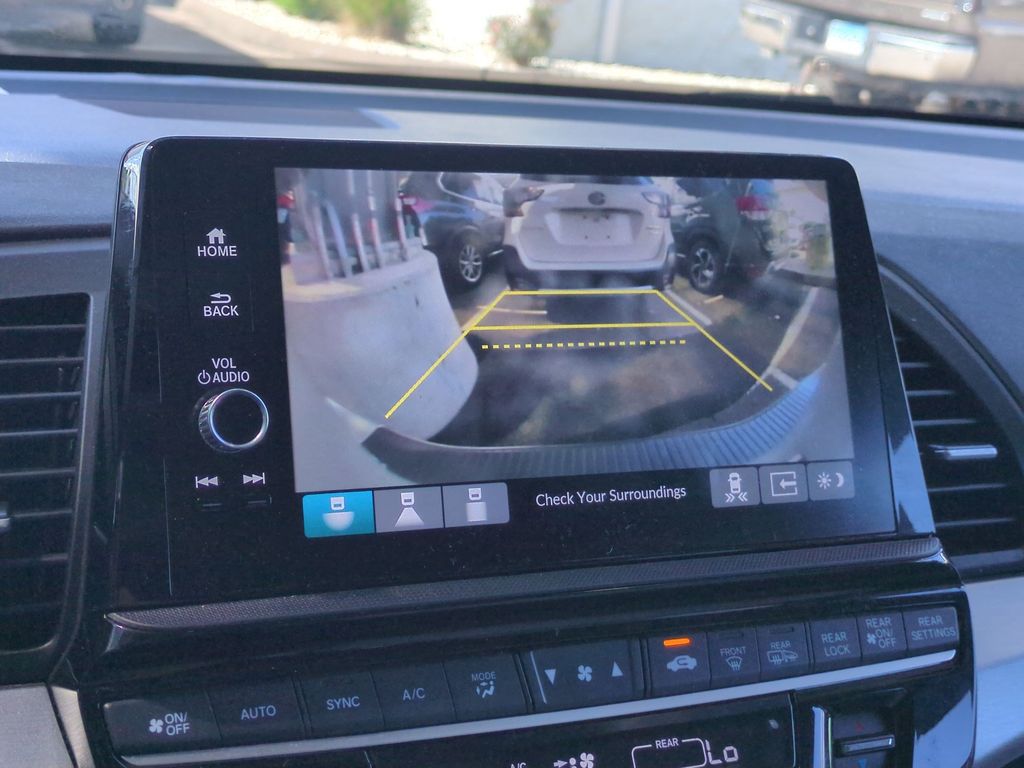 Used 2025 Honda Odyssey Van