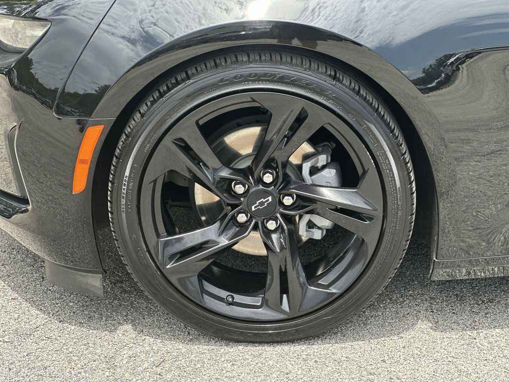 2023 Chevrolet Camaro #32