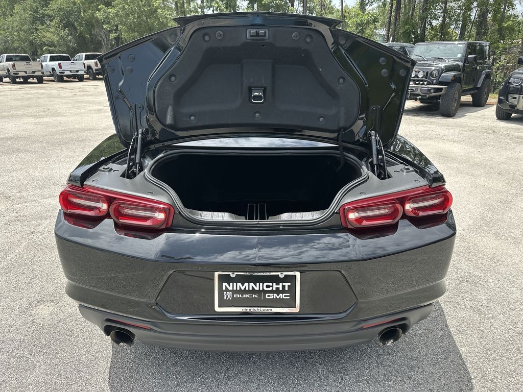 2023 Chevrolet Camaro #25