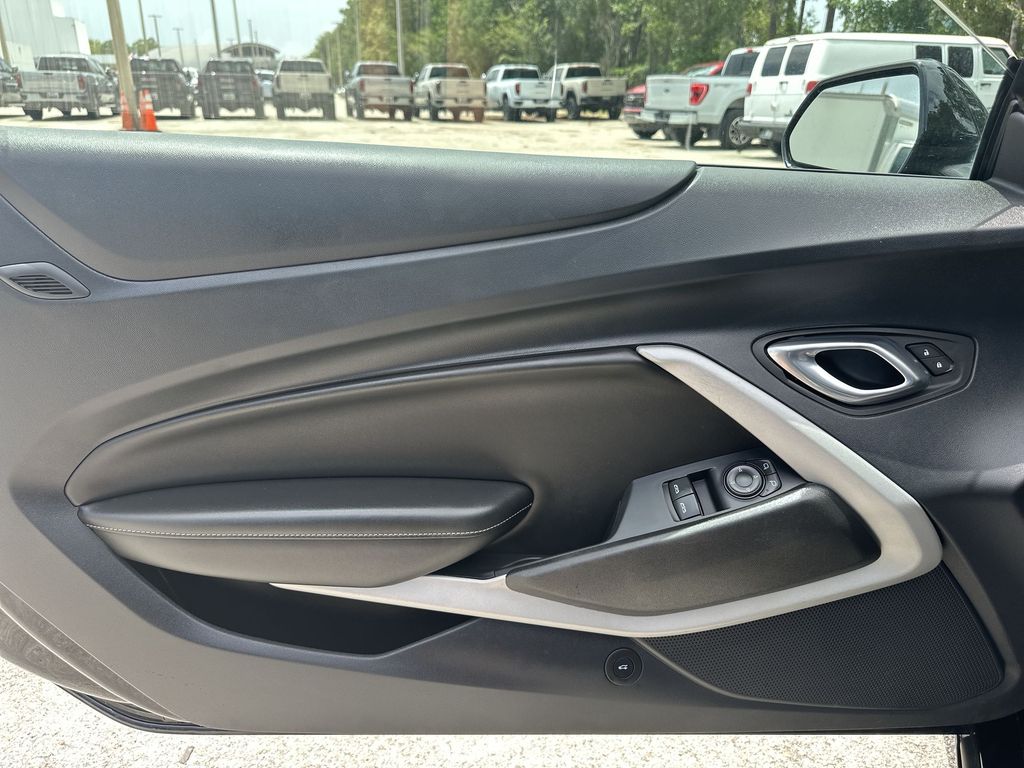 2023 Chevrolet Camaro #22