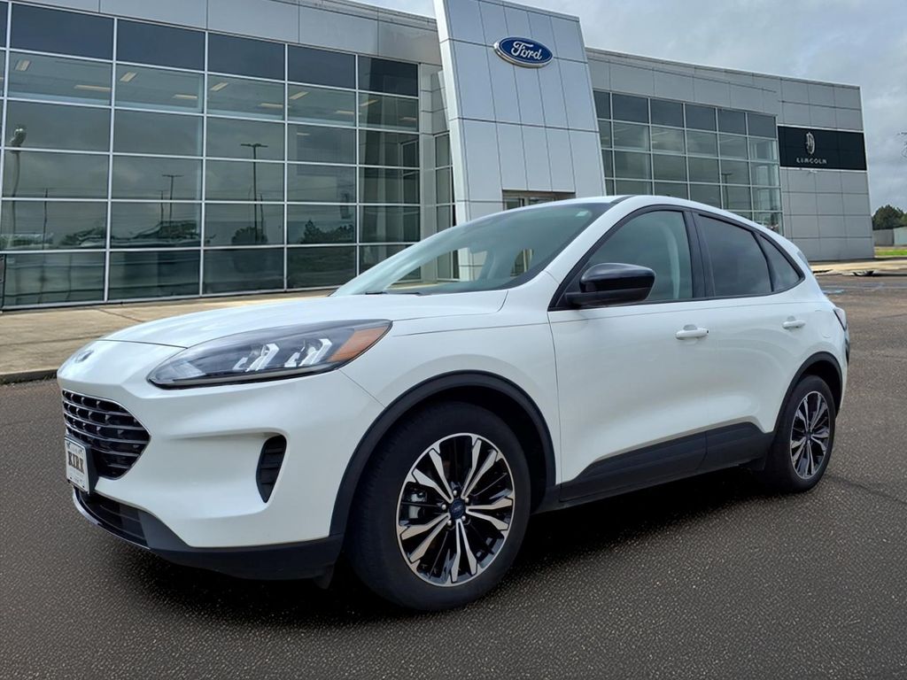 2022 Ford Escape SE