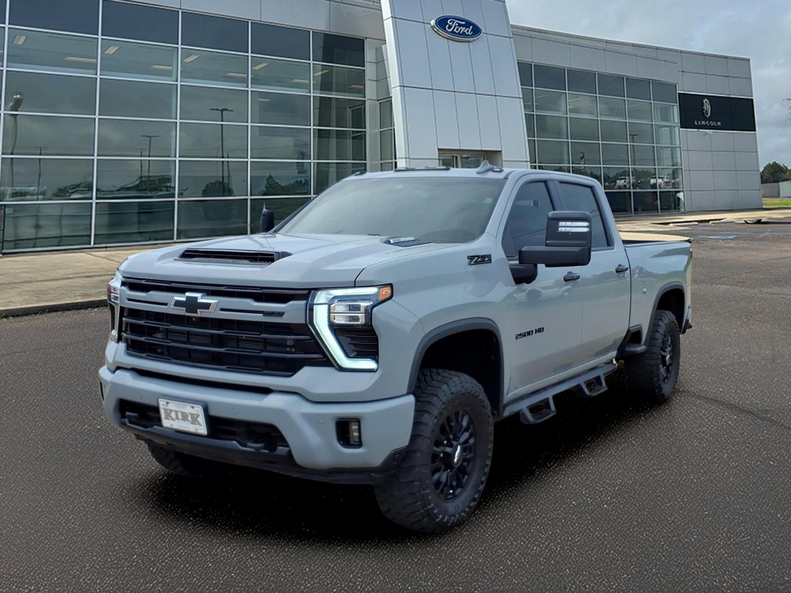 2024 Chevrolet Silverado LTZ