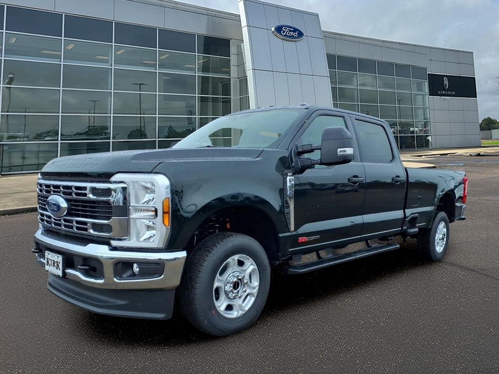 2026 Ford F-350 XLT